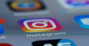 AI and Social Media: Are We Controlling Our Feeds or Are They Controlling Us?